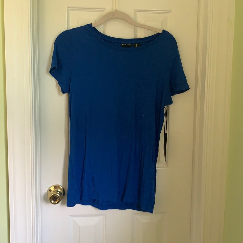 Blue knit short sleeve shirt.  Size Large